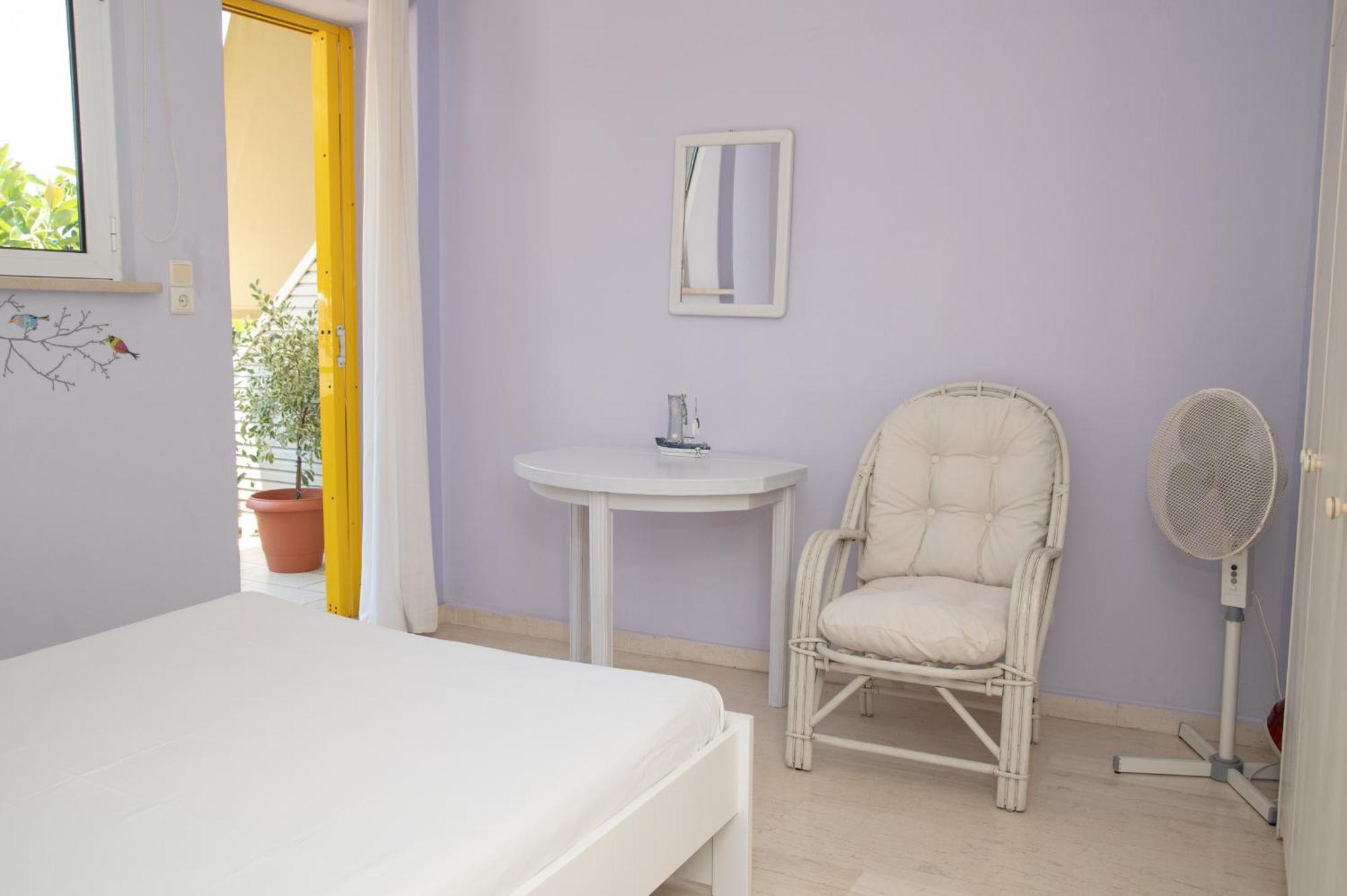 העיירה רתימנו Eftihia Apartments By The Sea מראה חיצוני תמונה